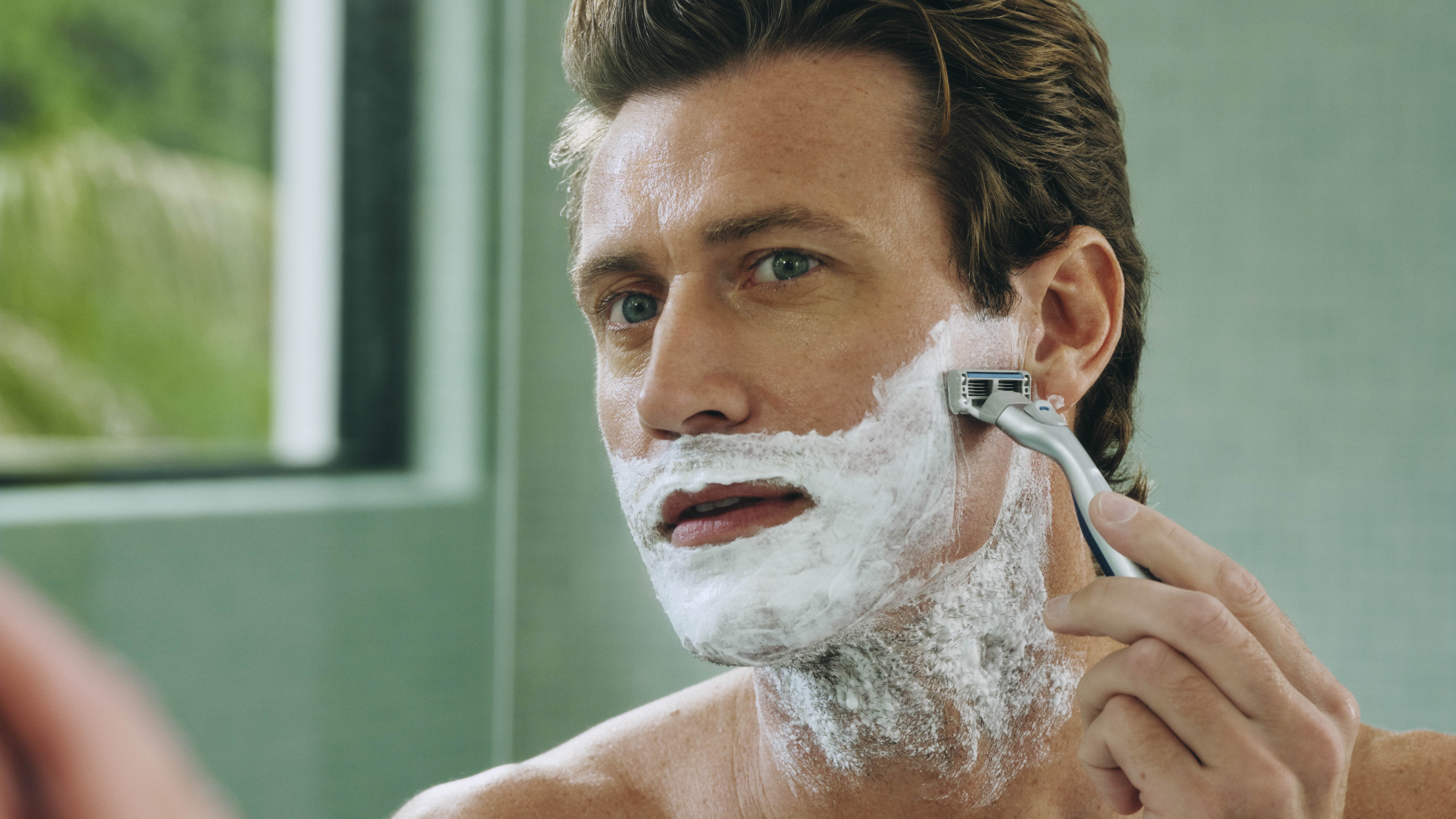 Harry's Plus razor