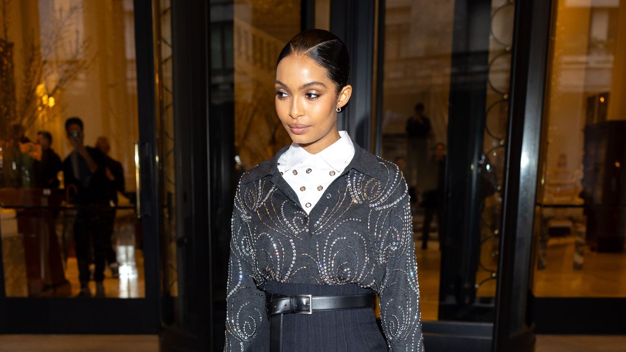 Yara Shahidi on her way to the Prada Womenswear FW24 show.