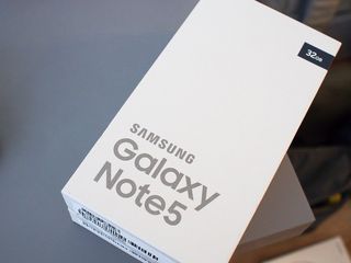 Galaxy Note 5 box