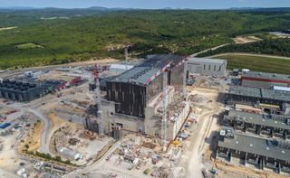 Il cantiere di Saint-Paul-lès-Durance dove è in fase di realizzazione il reattore