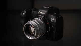 Canon EOS R5 with the Megadap M2RF adapter, mounting a Leica M lens