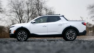 2025 Hyundai Santa Cruz Limited side view.