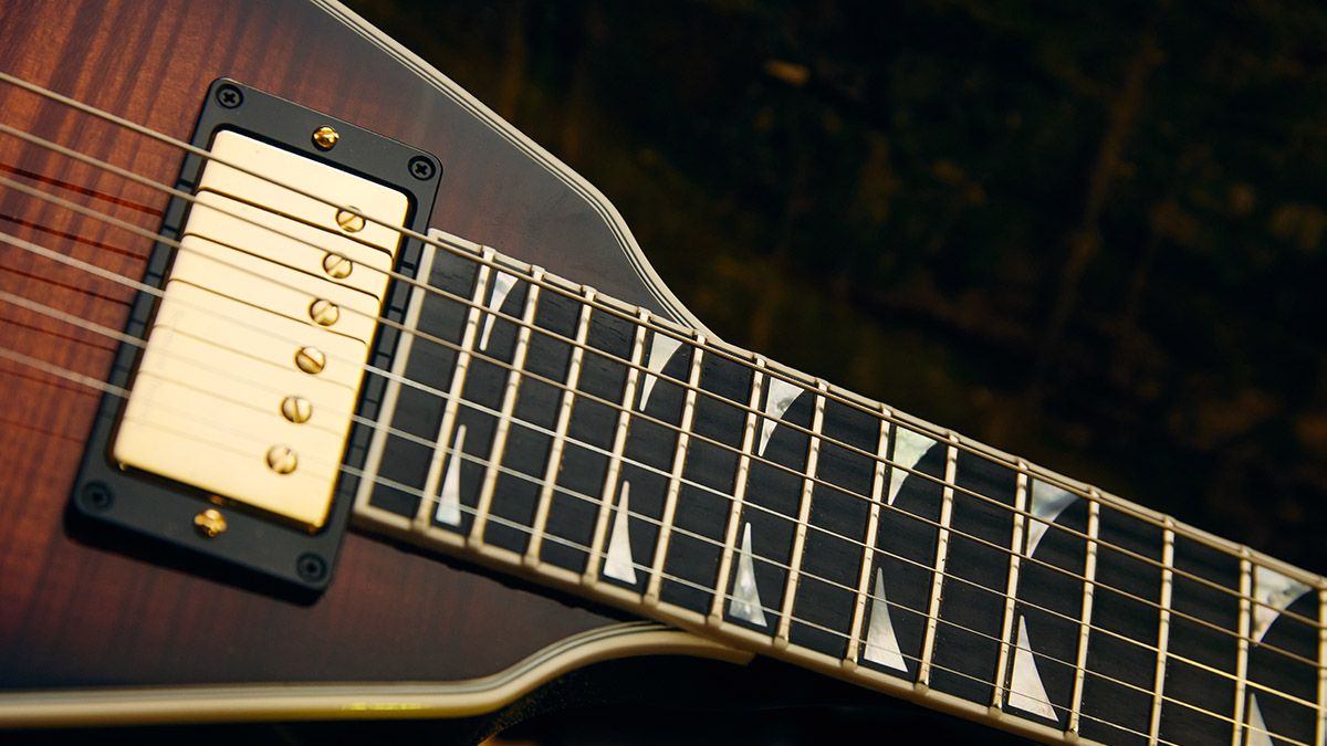 Gibson Custom Shop Dave Mustaine Flying V EXP