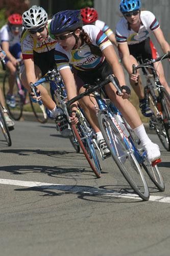 Action from the women's U17 criterium