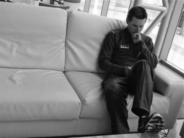 Markel Irizar kicking his feet up