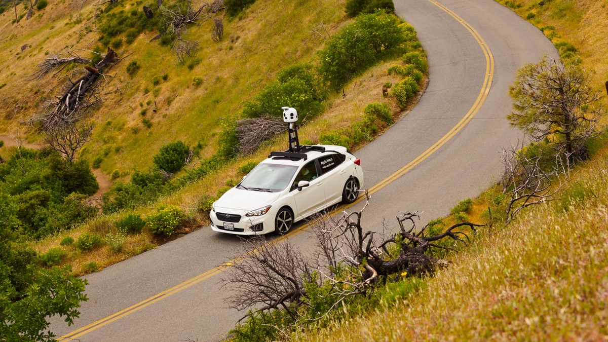 Apple Maps Car