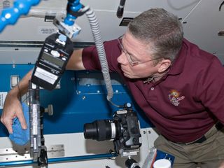 Expedition 29 Mike Fossum