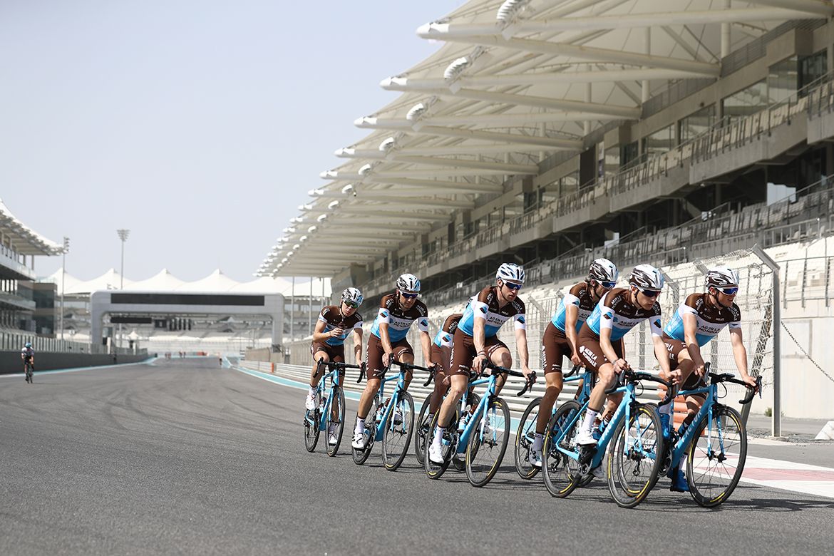 AG2R-La Mondiale rode together