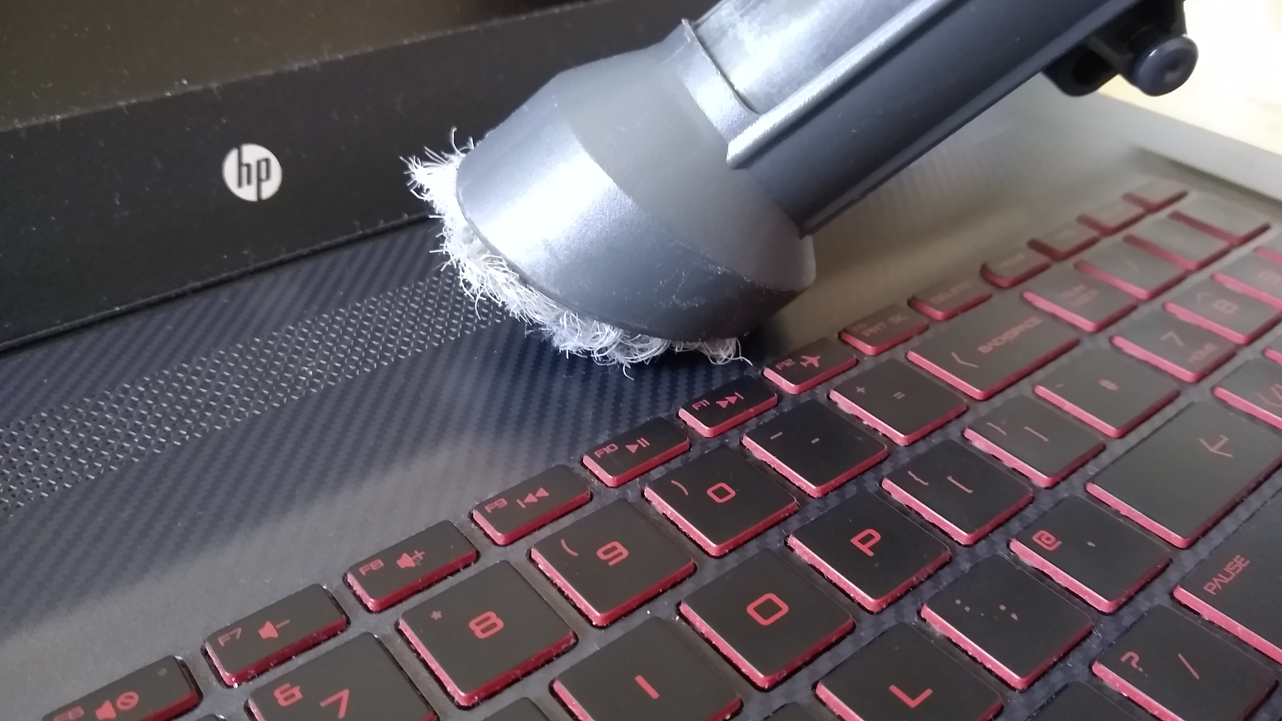 Cara membersihkan laptop Anda