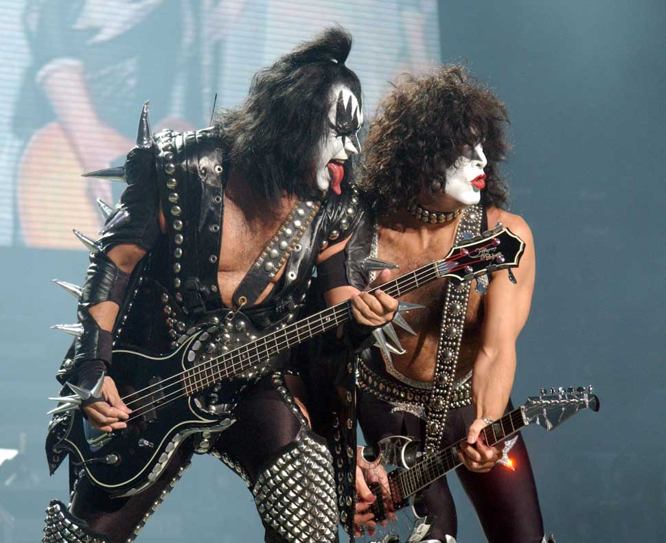 Gener Simmons and Paul Stanley onstage