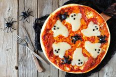 Spooky Halloween pizza