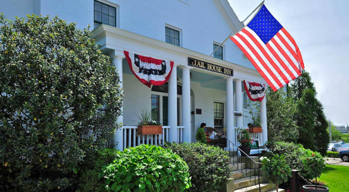The front entrance to the Jailhouse Inn in Newport, Rhode Island