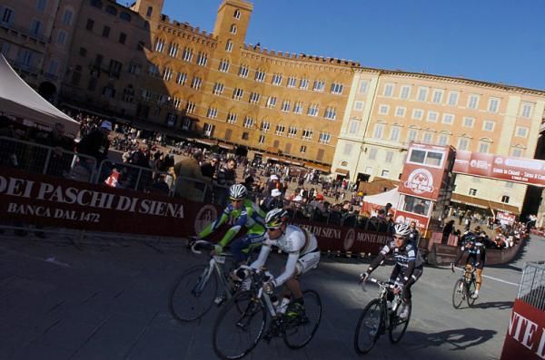 Cadel Evans (BMC Racing) arrives at the finish.