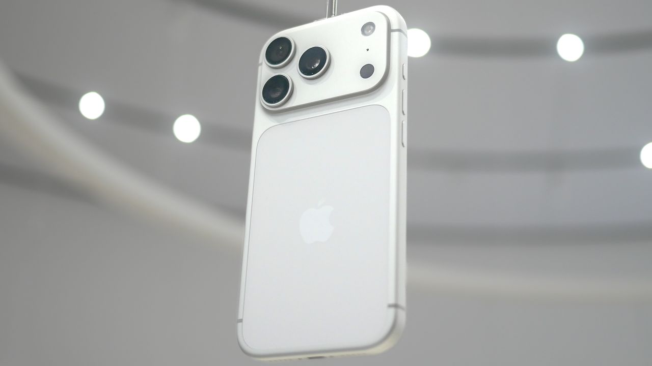 $1,299 iPhone 18 Pro Max?! Analyst now predicts $200 price hike for Apple's next flagship phone