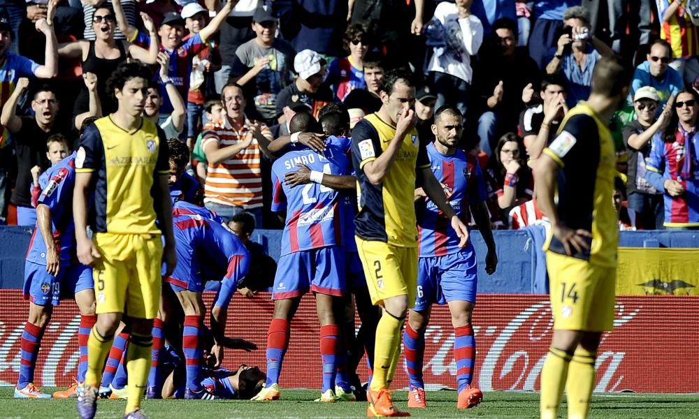La Liga Wrap: Madrid clubs stagger on dramatic day | FourFourTwo