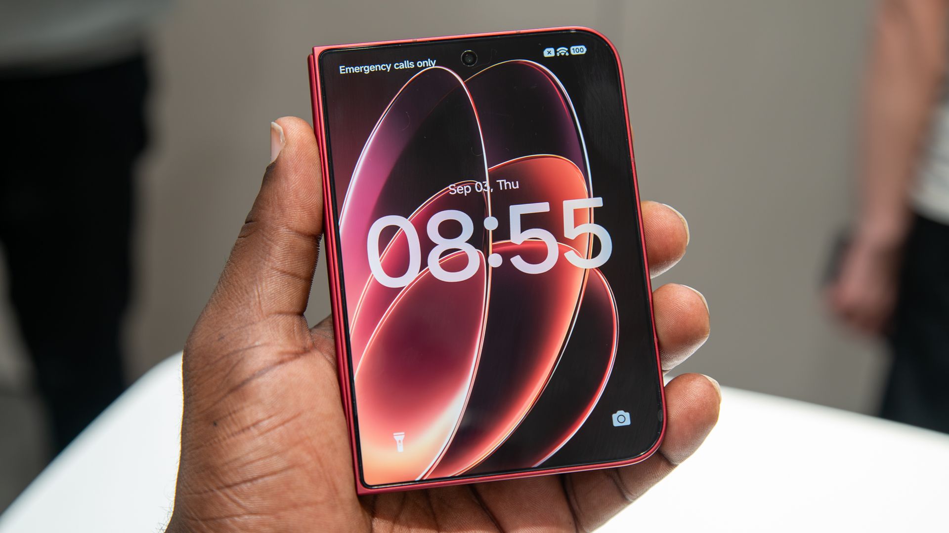 The Xiaomi 18 Fold external display