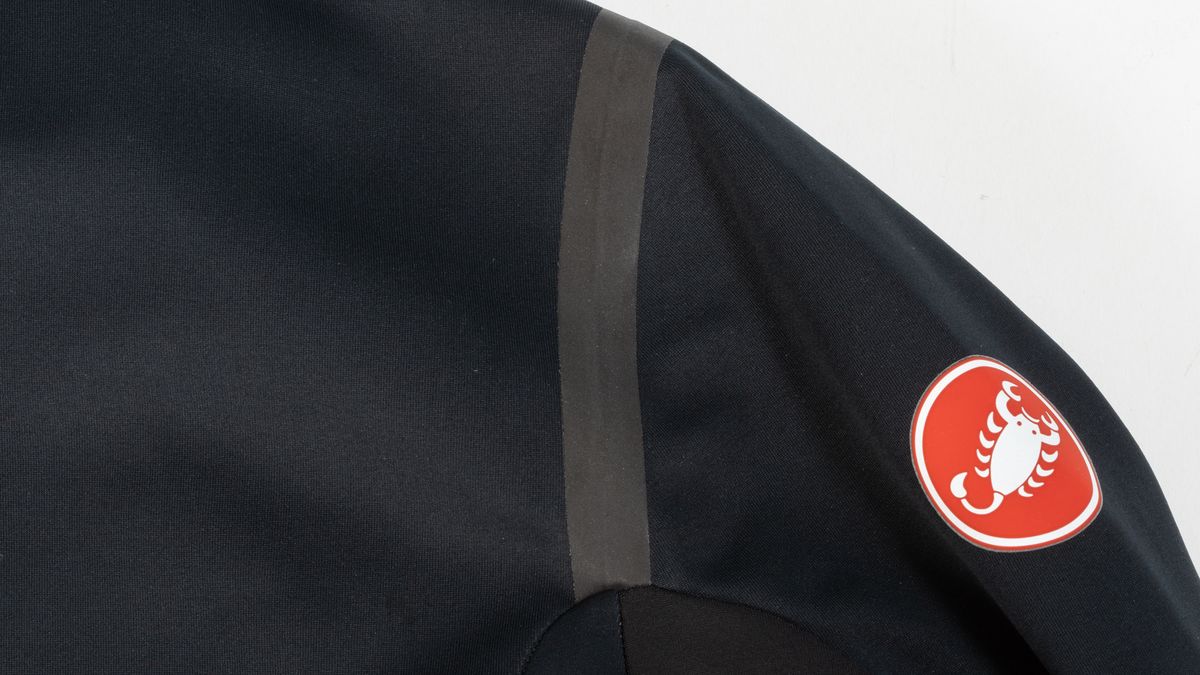 Castelli Perfetto RoS 2 taped seam on shoulder