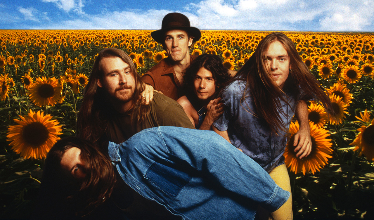 Blind Melon (from front to back): Shannon Hoon, Glen Graham, Brad Smith, Christopher Thorn, and Roger Stevens