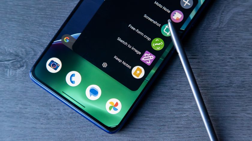 Moto G Stylus 2025 stylus menu with the stylus on the display