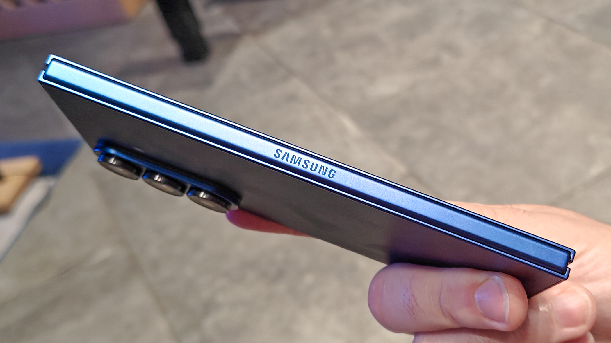 Samsung Galaxy Z Fold 7 hinge