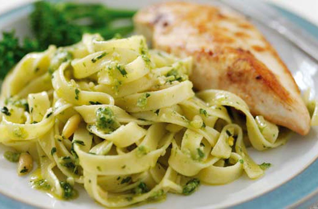 Pesto chicken | Italian Recipes | GoodtoKnow