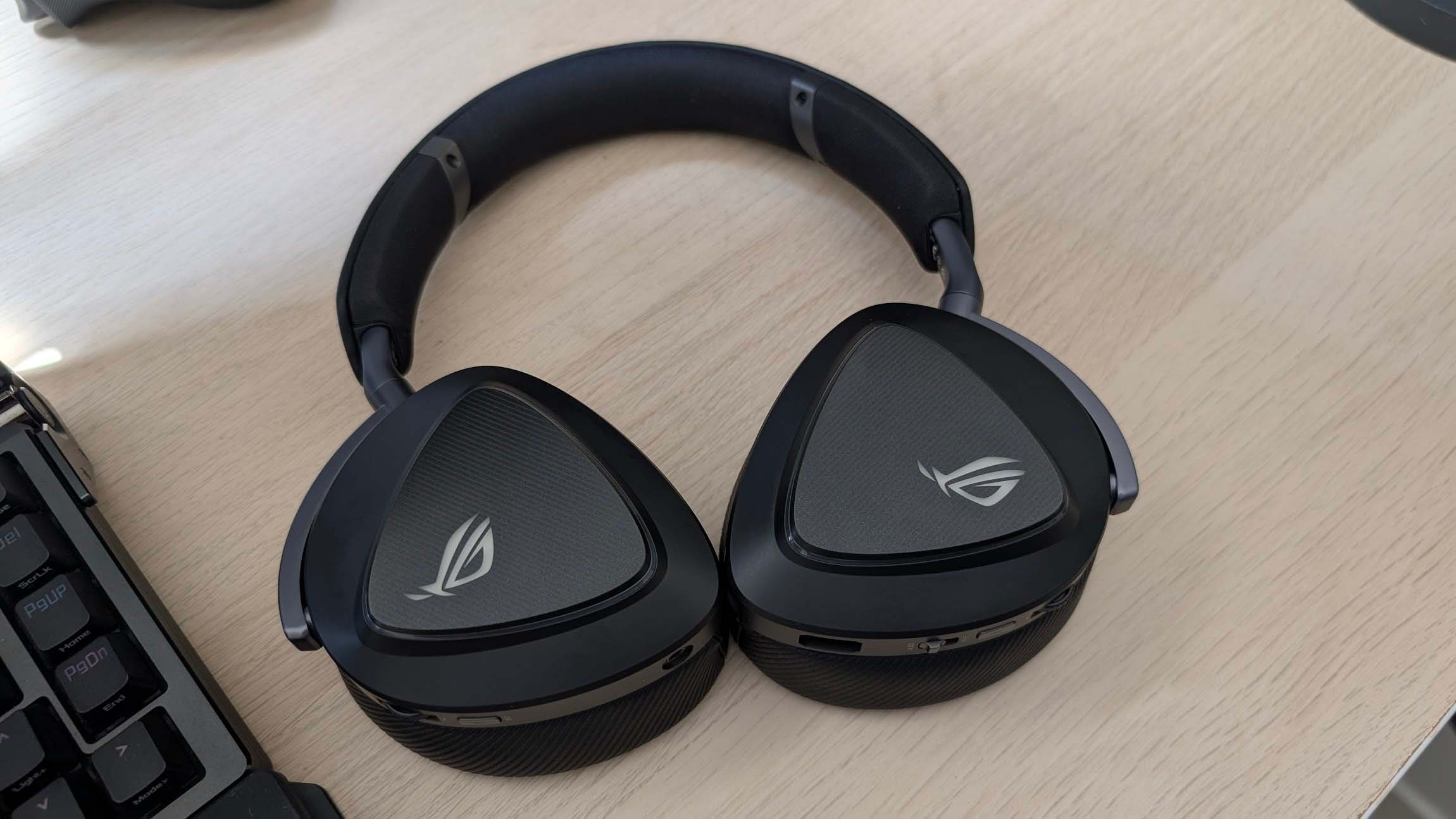 Asus ROG Delta II gaming headset