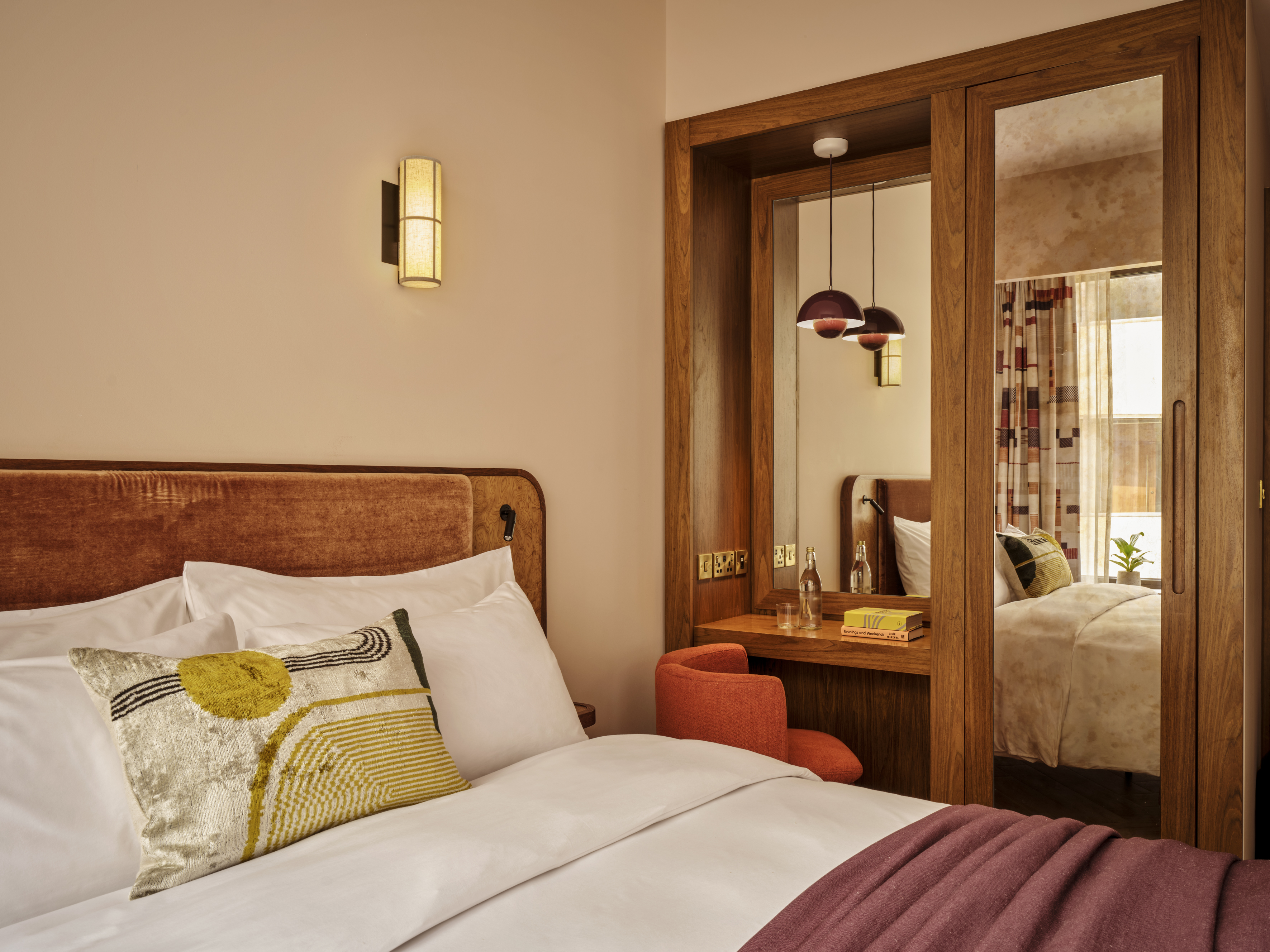 sir devonshire square london review