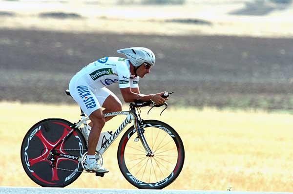 Italian Paolo Bettini (Quick Step) looked smooth, but lost five minutes.