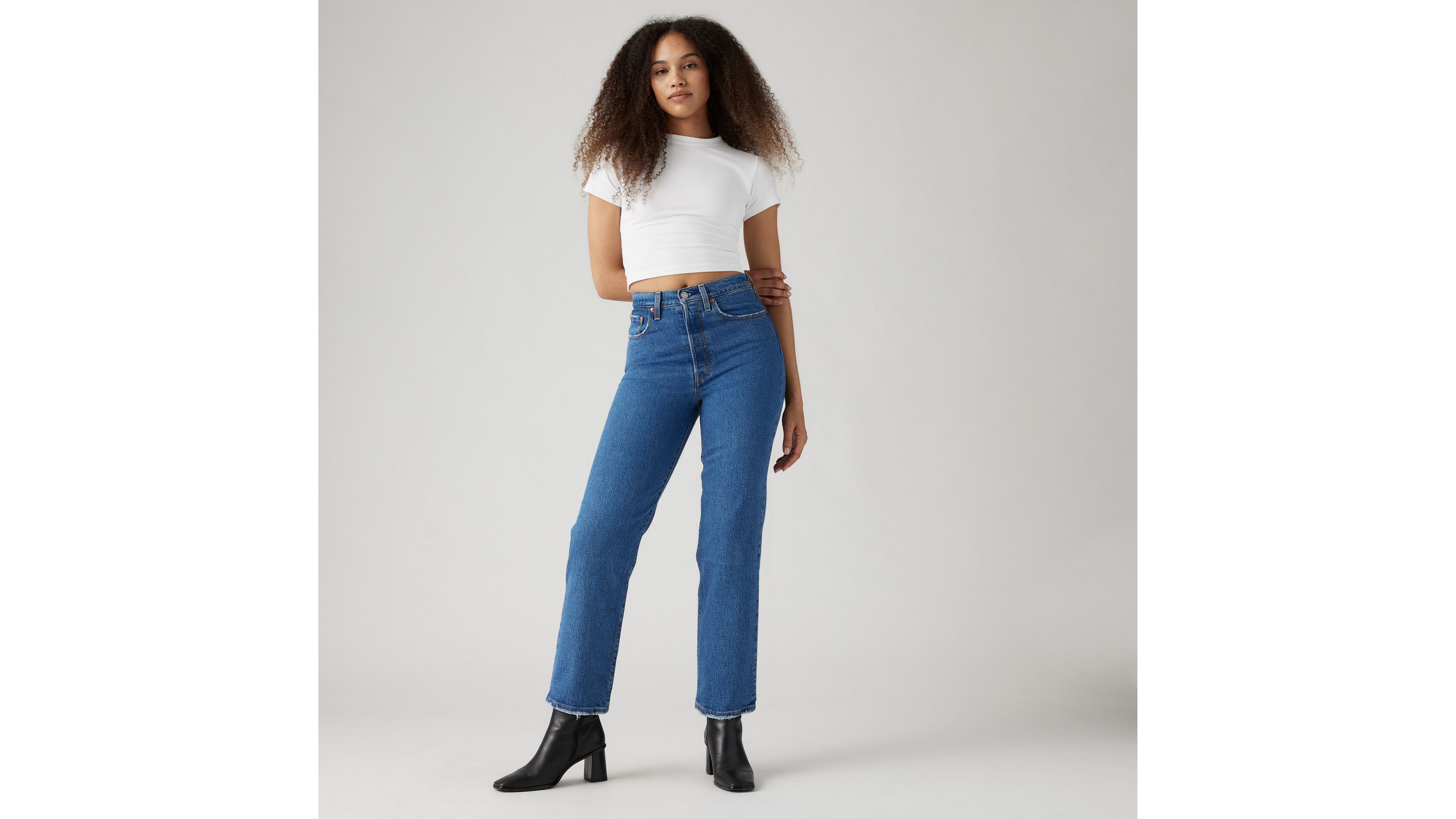 Ribcage Straight Ankle Jeans