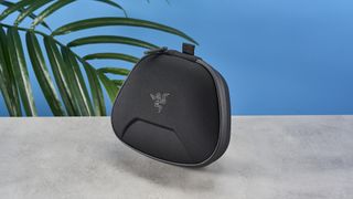 Photograph of the Razer Wolverine V3 Pro controller