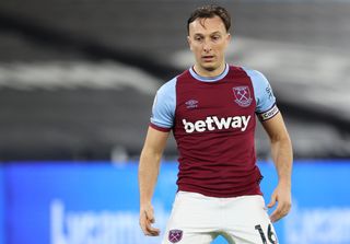 Mark Noble playing for West Ham against Sheffield United, 2021