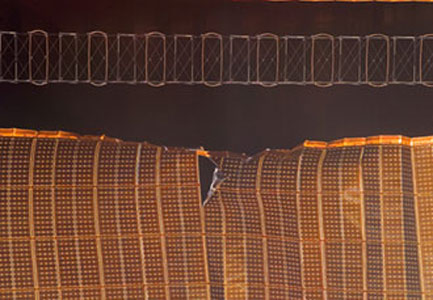 NASA: Space Station Solar Wing Repair a &#039;Top Priority&#039;