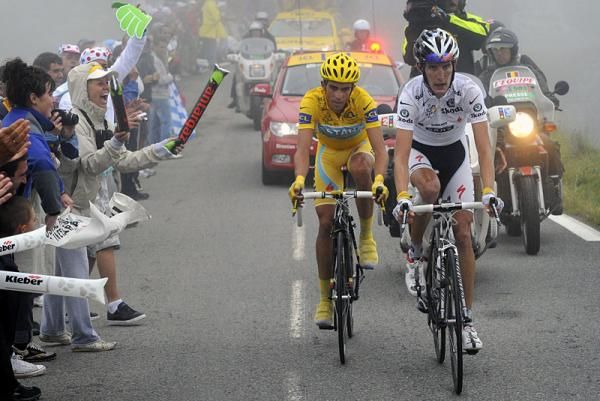 Andy Schleck and Alberto Contador ride to a stalemate.