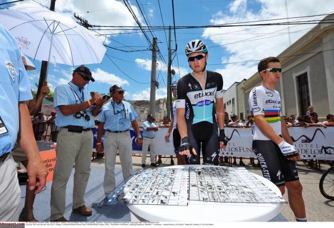 Etixx-Quick Step riders sign on