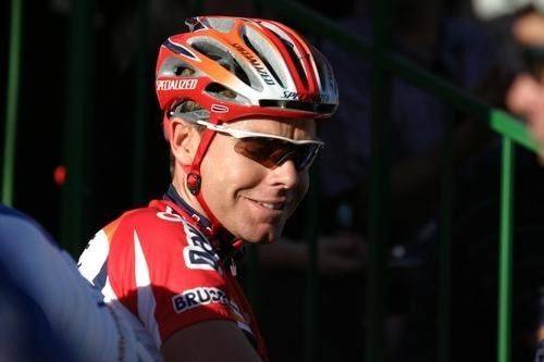 Cadel Evans (Davitamon-Lotto) in the lime light