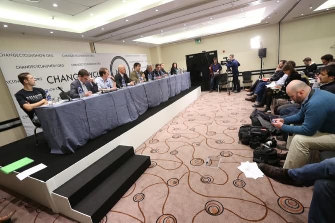 The Change Cycling Now panel addresses the media assembled at the London press conference.