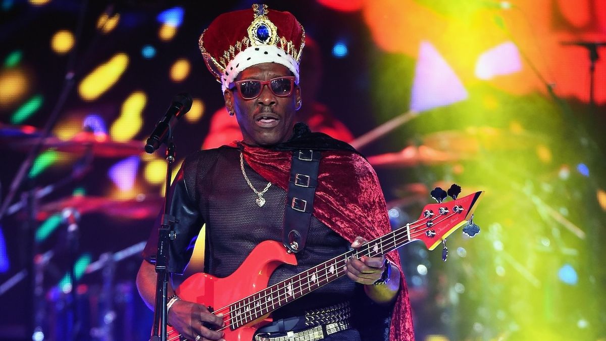 Bassist Aaron Mills of music group Cameo performs onstage during the 2015 Soul Train Music Awards at the Orleans Arena on November 6, 2015 in Las Vegas, Nevada. 