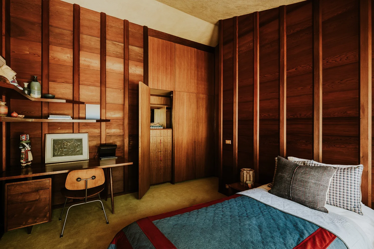 An oceanfront modernist house by one of Frank Lloyd Wright's disciples, hits the market