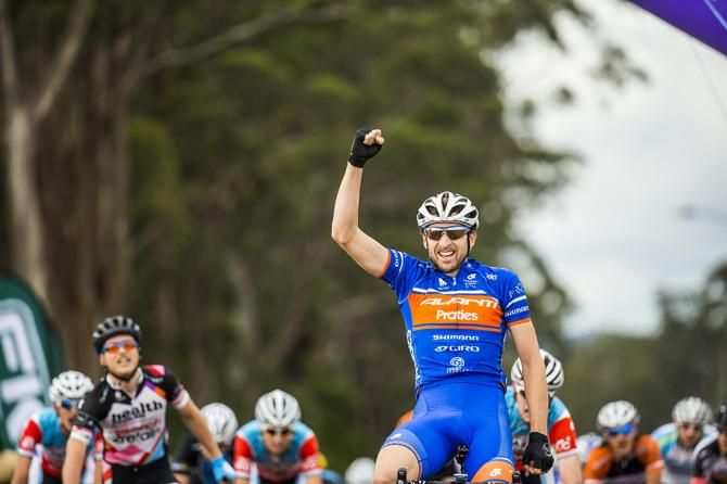 Neil van der Ploeg (Avanti) wins stage 1 of the Tour of Toowoomba