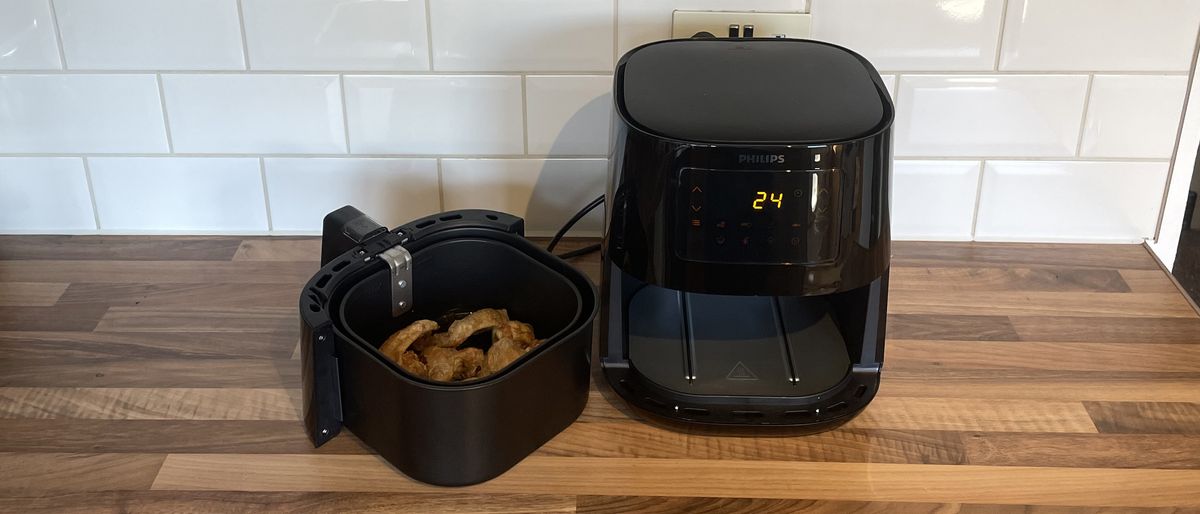 PHILIPS - AIRFRYER ESSENTIAL HD9252/70