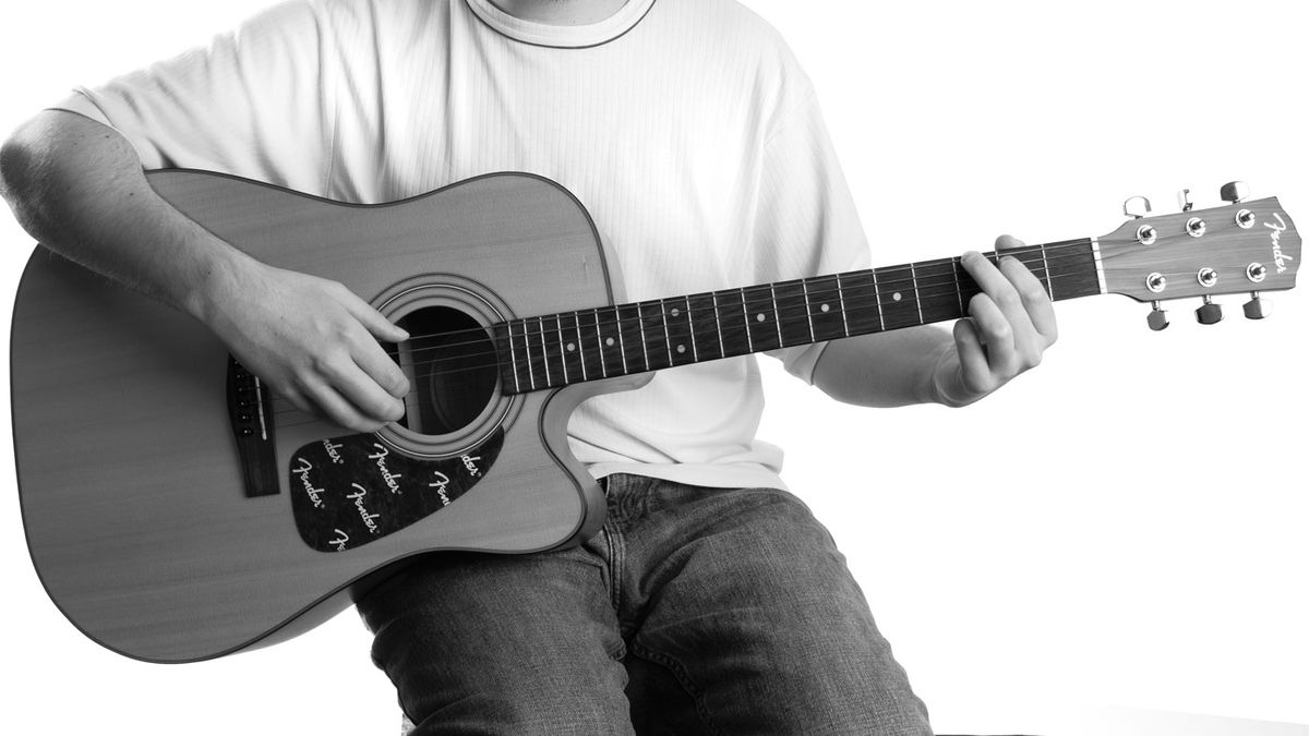Improve your acoustic fingerpicking in 20 minutes with this easy guitar