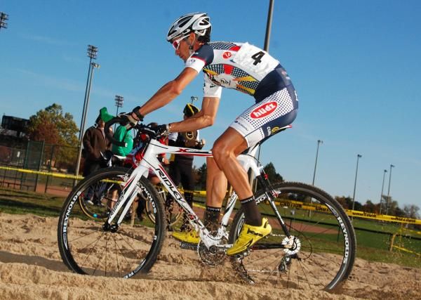 Men's winner Davide Frattini deals with the deep sand pit on day one at Toronto UCI Cyclocross.