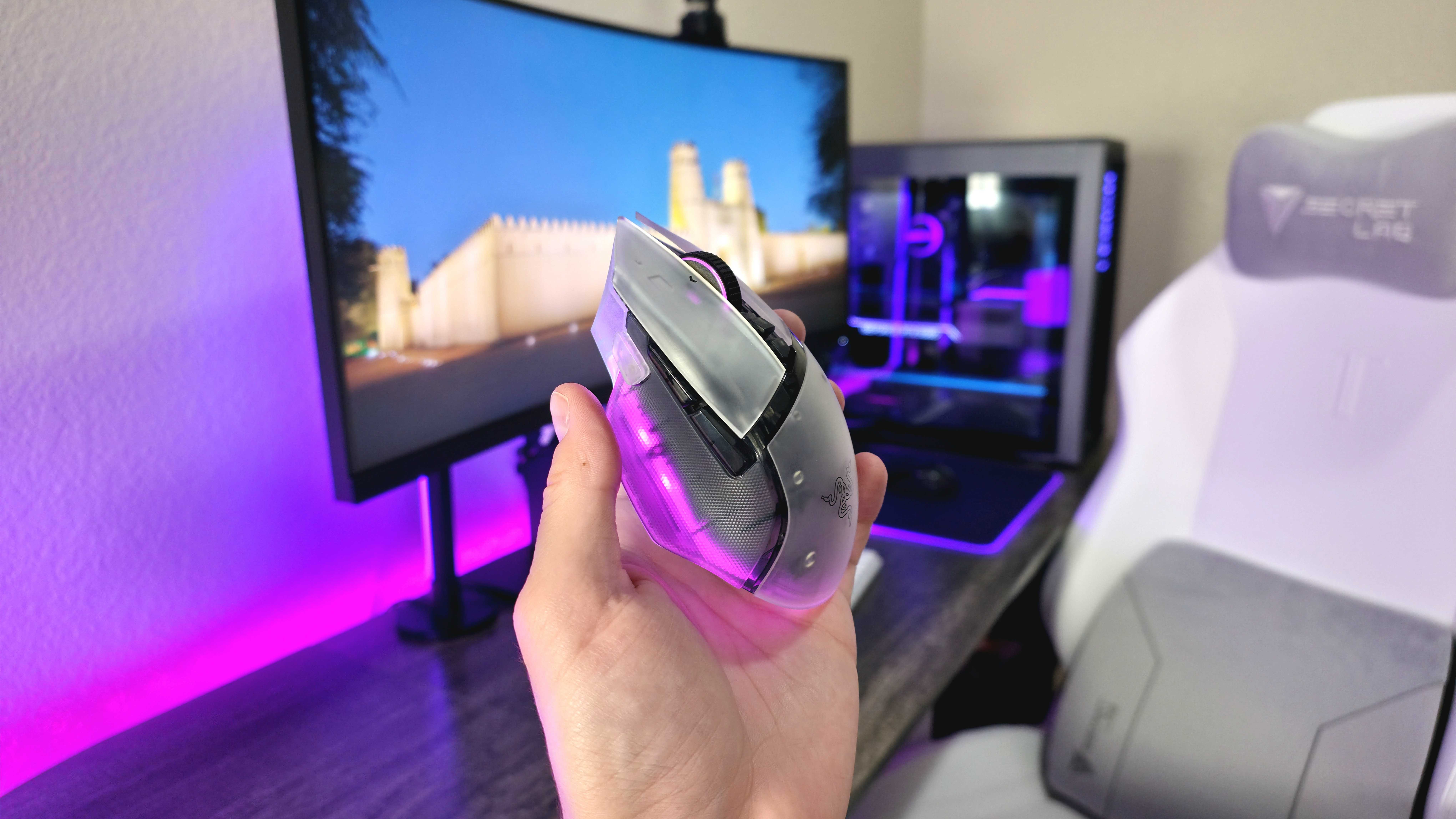 Image of the Razer Phantom White Collection.