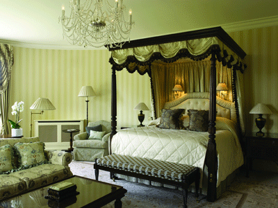 lucknam-park-bedroom.gif