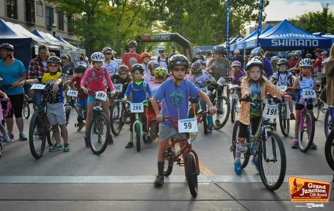 The kids lined up for the kids' race