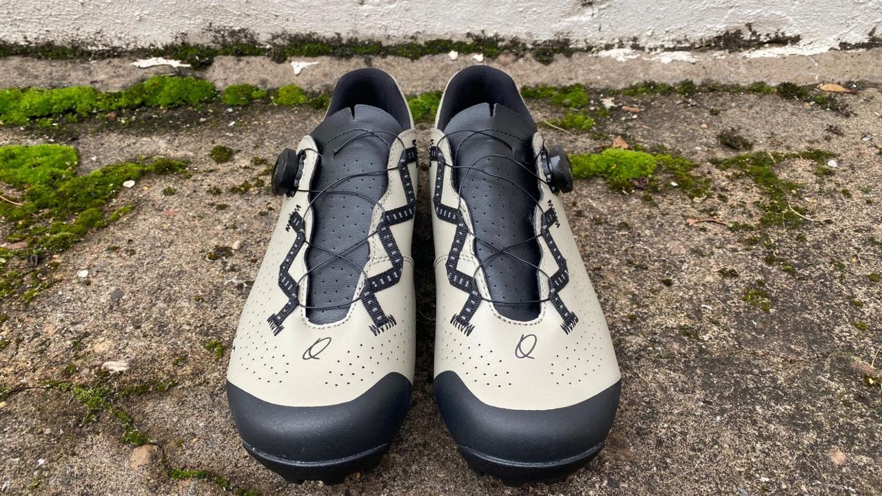 Quoc Escape off-road cycling shoes