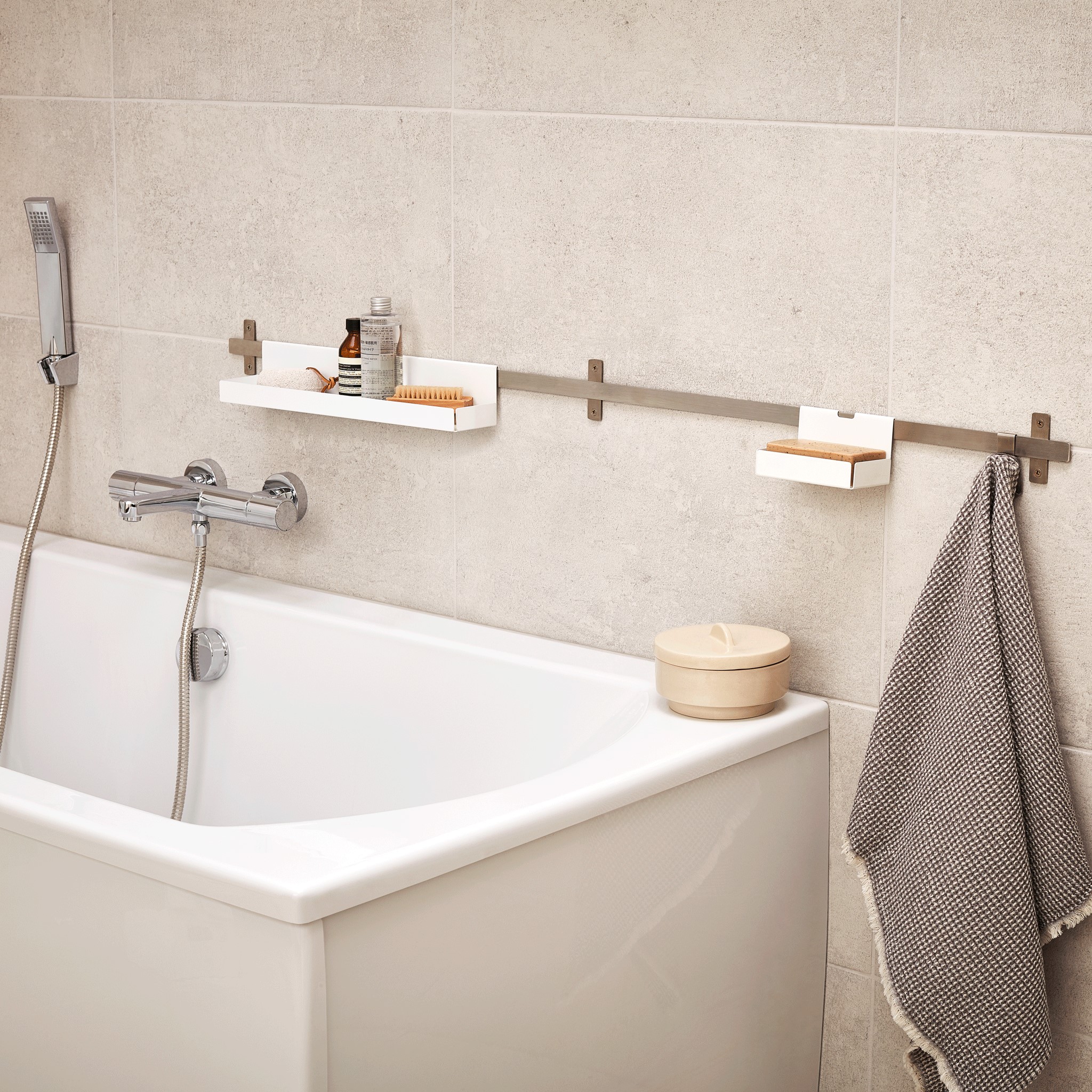 replacing a shower mixer bar is a DIY job