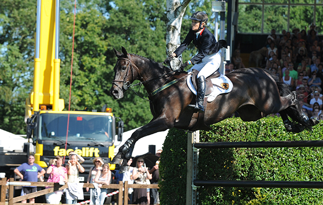 Carpetright Derby. Carpetright Derby. Tina Fletcher, Promised Land Hickstead Derby Meet. 26.06.11