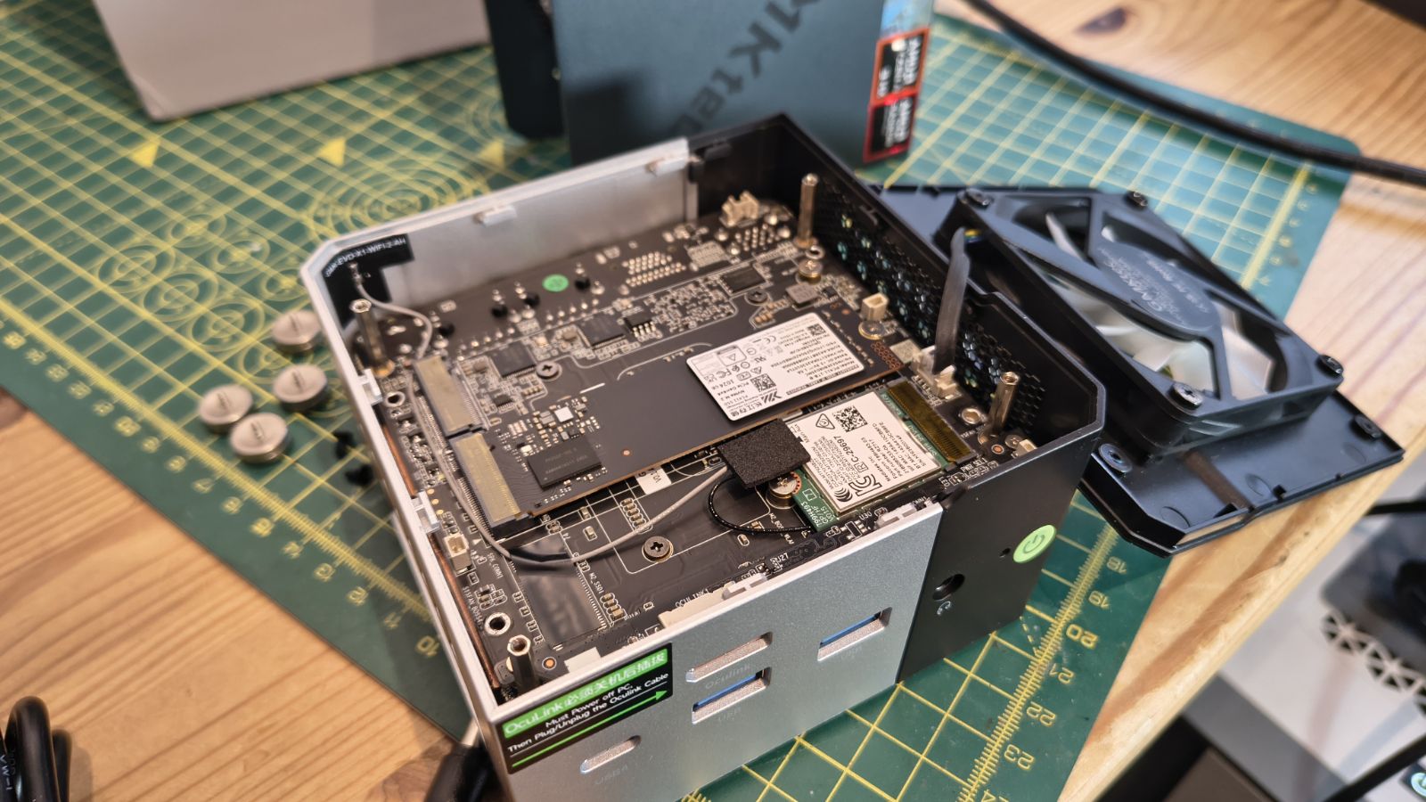 GMKTec NucBox EVO-X1 Pro