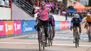 Alison Jackson wins Paris-Roubaix Femmes 2023